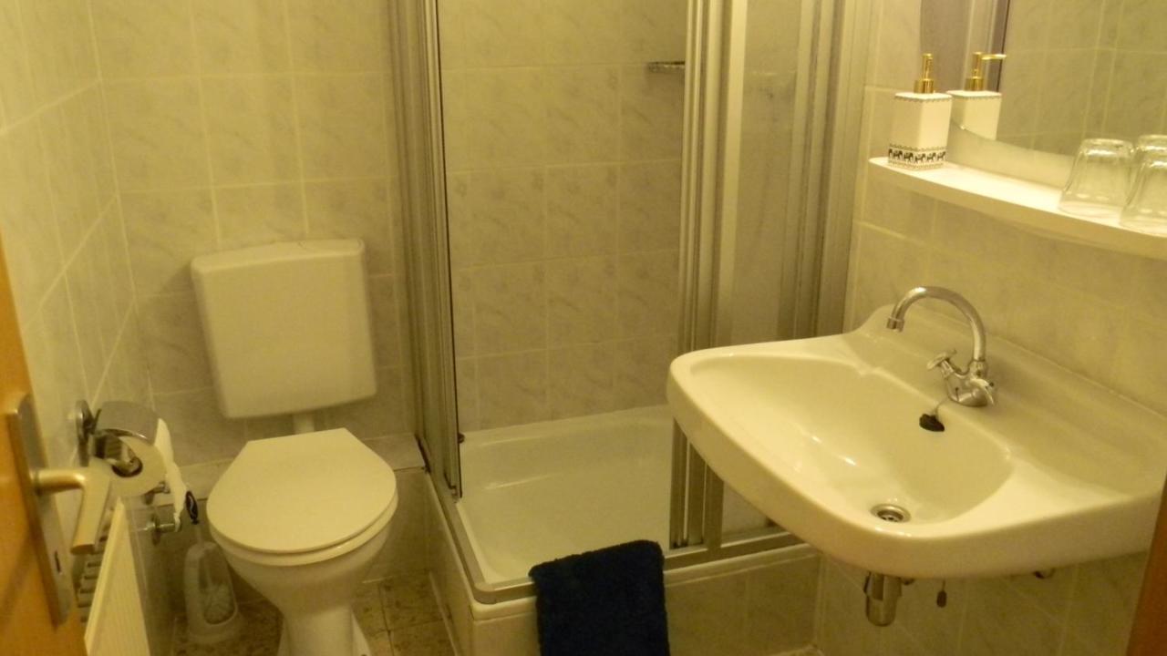 에디게르-엘러 Gastehaus Am Calmont B&B 객실 사진