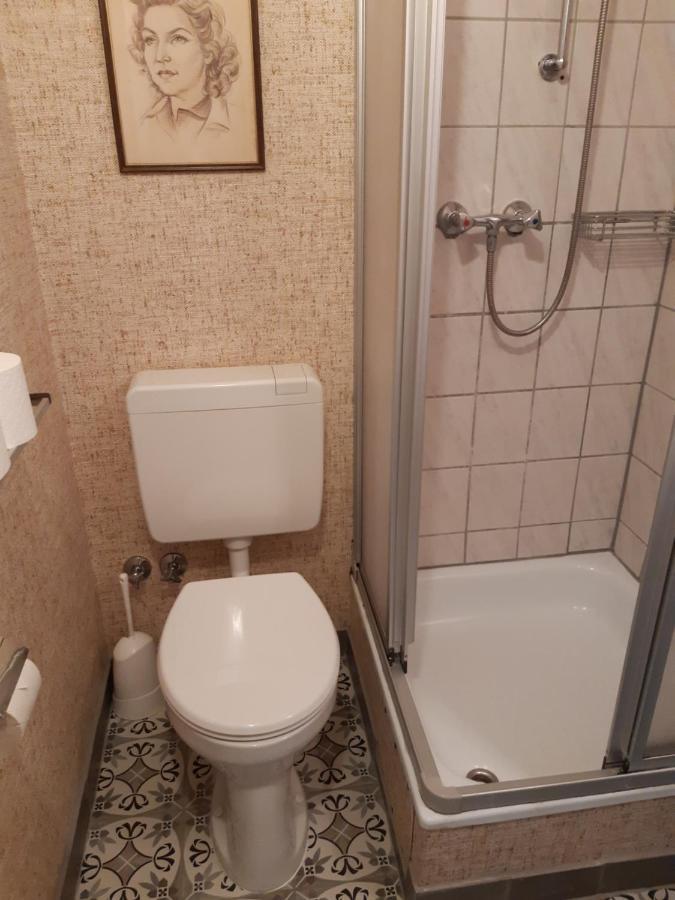 에디게르-엘러 Gastehaus Am Calmont B&B 외부 사진